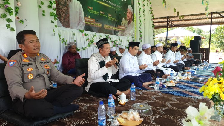 Kasat Binmas Polres Ketapang Hadiri Peringatan Maulid Nabi Muhammad SAW di Mushola Darul Aman 