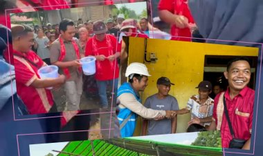 Senyum Bahagia Warga Kumpang Dan Pengkadan Sungai Rupa Jadi Saksi Penyalaan Perdana Listrik UP 3 Sanggau Tepat Dihari Ulang Tahun PT PLN Ke 79