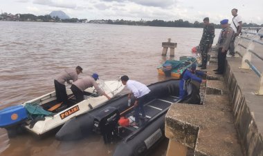 Momentum Nataru TNI Polri Sintang Gelar Patroli Perairan Pastikan Kelancaran Arus Lalu Lintas