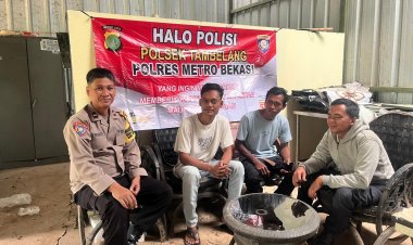 Bhabinkamtibmas Desa Sukatenang Melaksanakan Kunjungan Halo Polisi Dengan Warga