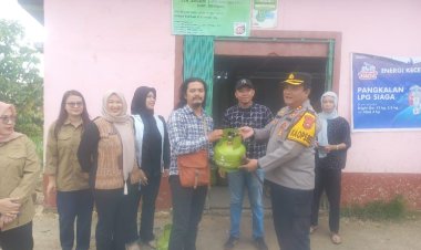 Kapolres Sintang Disperindag dan Pertamina Lakukan Sidak ke Sejumlah Pangkalan