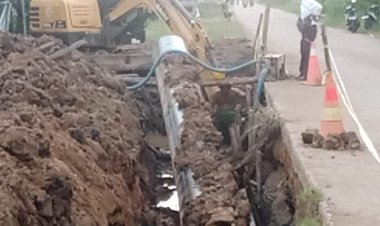 Proyek PDAM Pontianak Diduga Abaikan Standar Pemasangan Pipa dan Keselamatan Kerja