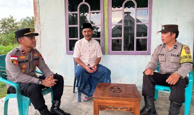 Kapolsek Sungai Betung IPDA Maulana Lakukan Silaturahmi ke Tokoh Agama di Bulan Ramadhan