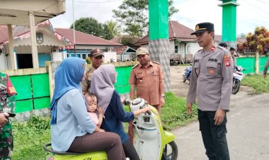 Patroli Bersama Polsek Koramil dan Kecamatan Tanah Pinoh untuk Mensosialisasikan Lalu Lintas Satu Arah di Pasar Kota Baru