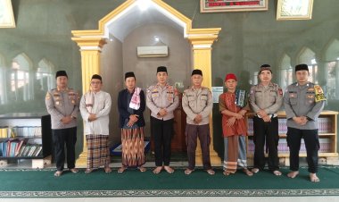 Safari Ramadhan.!!! Kapolsek Tambelang Melaksanakan Sholat Jum'at di Masjid Al-Huda