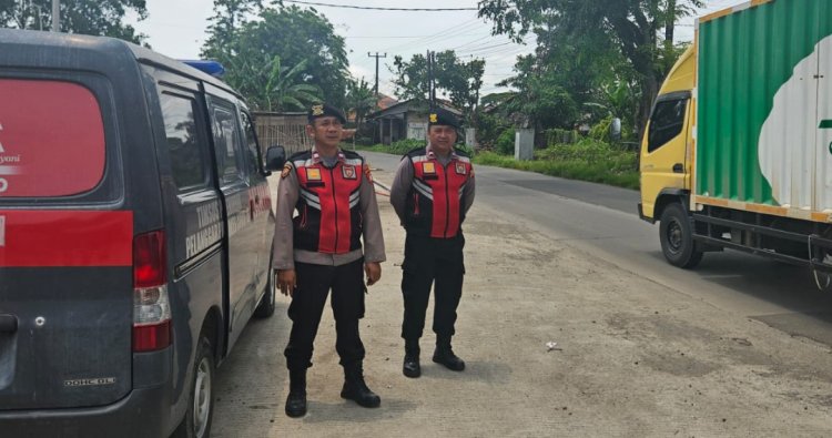 Dalam Memberikan Rasa Aman Kepada Masyarakat Polsek Tambelang Rutin Melaksanakan Patroli Dialogis