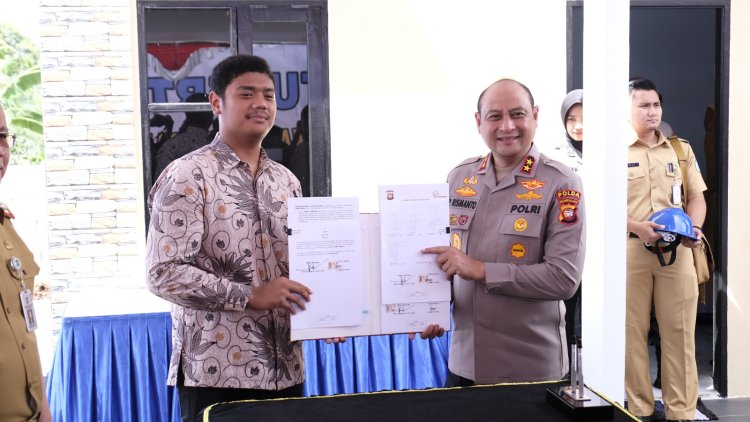 Dukung Program Asta Cita Pemerintah Kapolda Kalbar Laksanakan Ground Breaking Serentak Perumahan Bersubsidi Polri