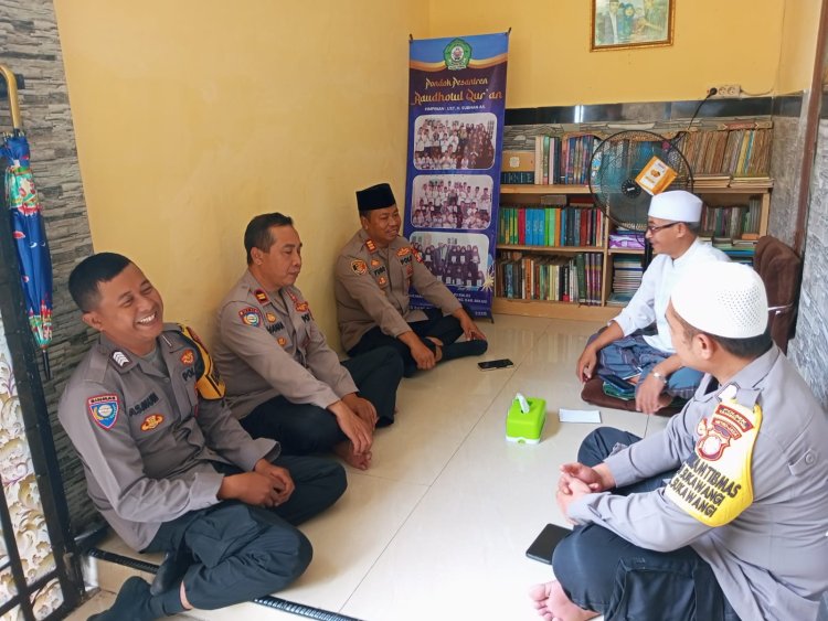 Di Bulan Suci Ramadhan Kapolsek Tambelang Melaksanakan Kunjungan ke Tokoh Masyarakat 
