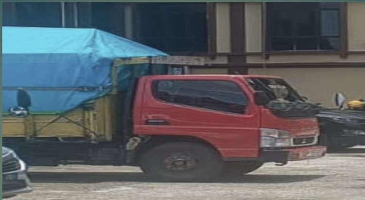 Kayu Ulin Ilegal Milik AK Melawi Di Tangkap Satreskrim Polres Kapuas Hulu Di Boyan Tanjung