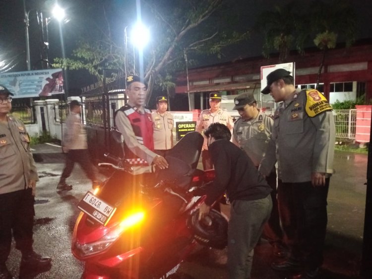 Dalam Memberikan Rasa Aman Kepada Masyarakat Kapolsek Tambelang Pimpin OKJ Untuk Antisipasi 3C dan Street Crime