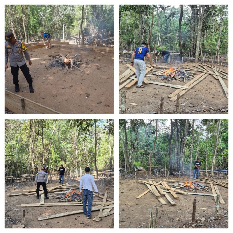 Kapolsek.IPTU ABDUL HADI .SH Sepauk Pimpin Langsung Pembongkaran Arena Judi Sabung Ayam Dan Berikan Himbauan Kepada Masyarakat Desa Lengkenat 
