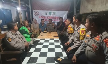 Berikan Himbauan Kamtibmas Kepada Masyarakat, Wakapolsek Serang Gelar Ngopi Kamtibmas Dengan Warga