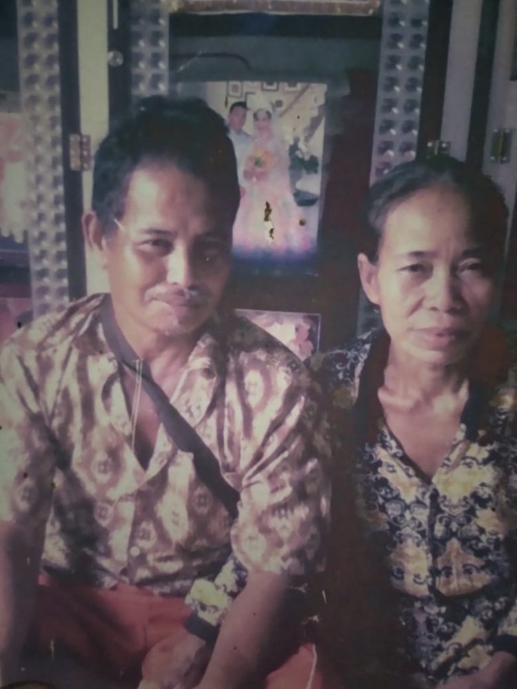 Janda Buruh Sawit Menangis di Tengah Perkebunan: "Suami Mati, Perusahaan Diam Seribu Bahasa"