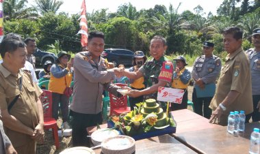 Polsek Ngabang Gelar Syukuran HUT Bhayangkara ke-79 Di Demplot Jagung Desa Jelimpo