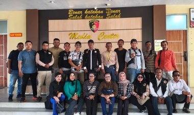 OTT Oknum Wartawan Guncang Pontianak! Puluhan Jurnalis Bangkit, Bongkar Dugaan Bisnis Ilegal di Balik Layar